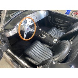 intérieur noir cobra Everett-Morrison V8 7,4 Litres, peinture carrosserie noir à vendre