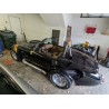 Ac Cobra 427   noire (réplique)  du constructeur américain  Everett-Morrsion , V8 Ford 392 ci , boite 5 mécanique