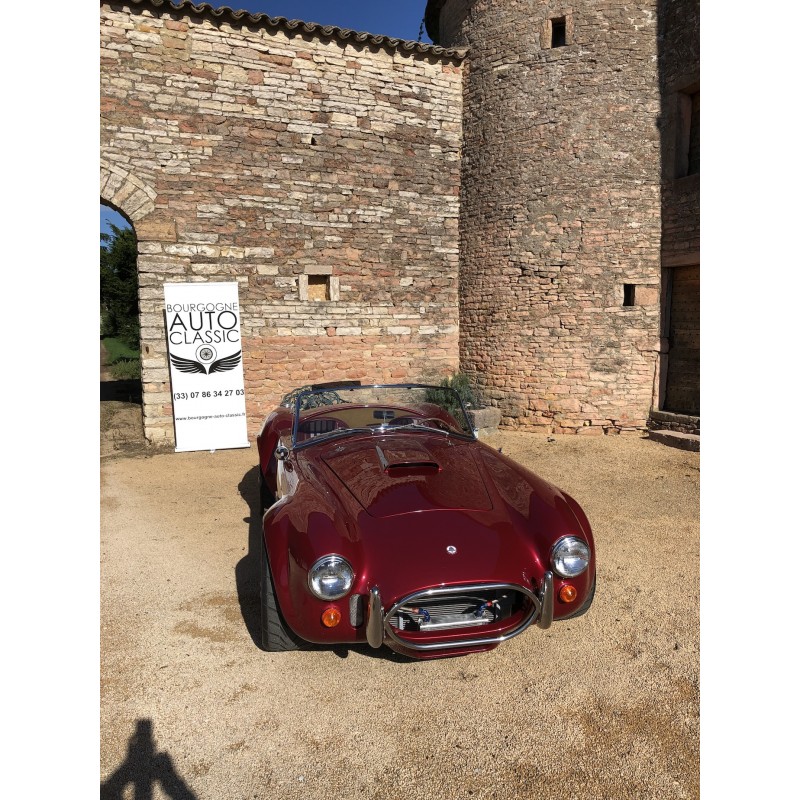 Cobra Everett-Morrison V8 Ford 7 litre (429-460ci ) boite 4, trais C4 aluminium , couleur cerise