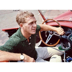 Steve McQueen au volant de sa cobra rouge FAM