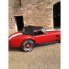 Capote noire sur Shelby cobra réplique Rouge FAM Calssic Raodsters