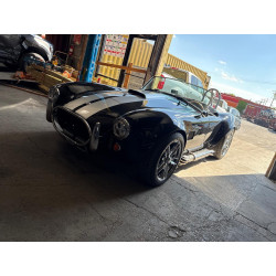 Cobra Everett-Morrison 427SC , V8 7,4 Litres, boite méca 6,  Suspensions Aluminium de Corvette C4