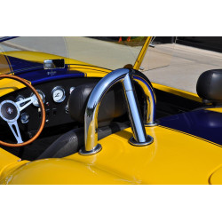 Cobra Classic Motor Carriages 1993, V8 Ford 5 litres(302ci HO) , boite 4 mécanique